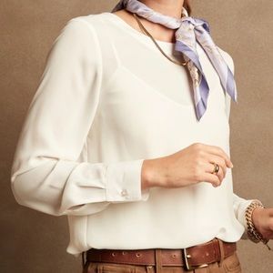 Banana Republic pleat back blouse